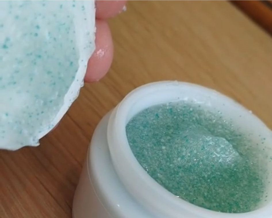 Detalle envase gel exfoliante enzimático ACpharma Medical